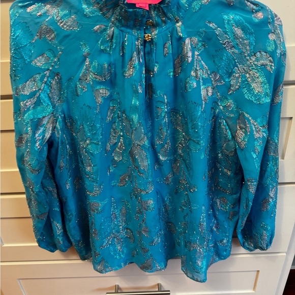 Lilly Pulitzer silk top. - Picture 7 of 8